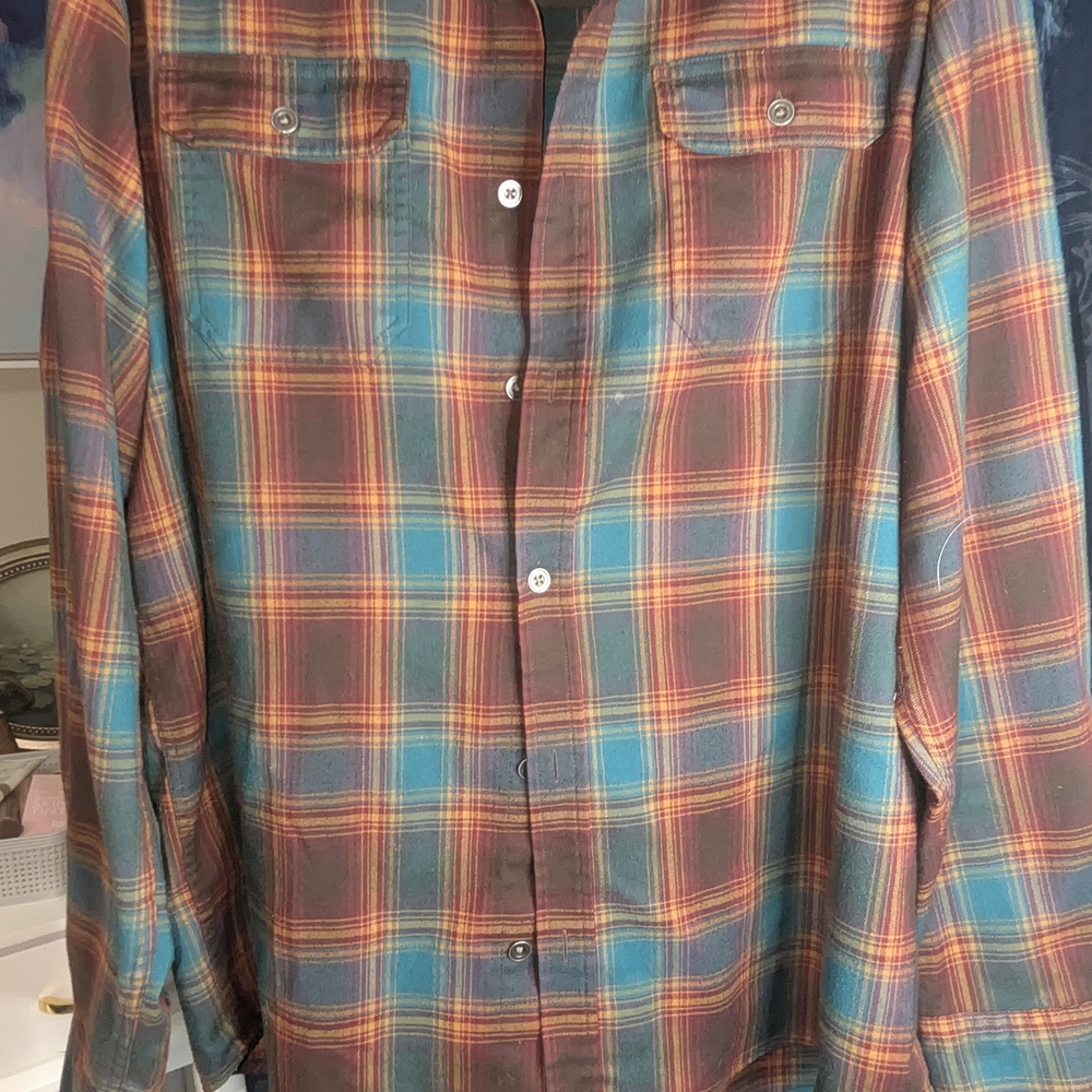 Swiss Tech Men's Blue and Brown Plaid Button Down Shirt